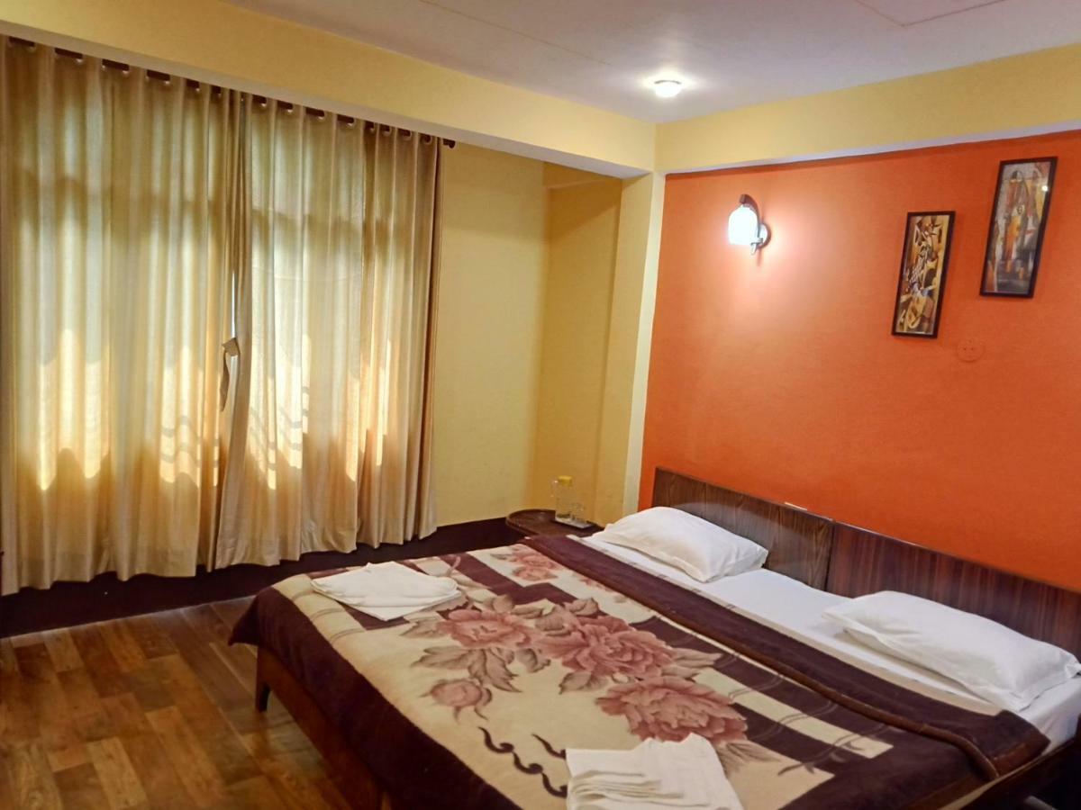 Hotel Anola Ґанґток Екстер'єр фото